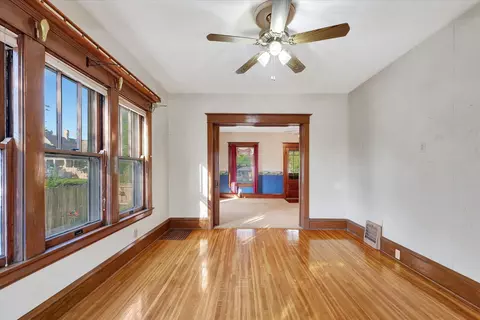 914 S Madison St, Bloomington, IL 61701 photo 12