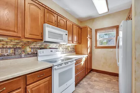 914 S Madison St, Bloomington, IL 61701 photo 18