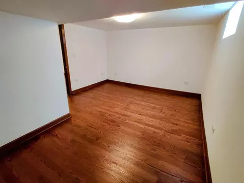 1383 S Wolf Rd, Des Plaines, IL 60018 photo 16