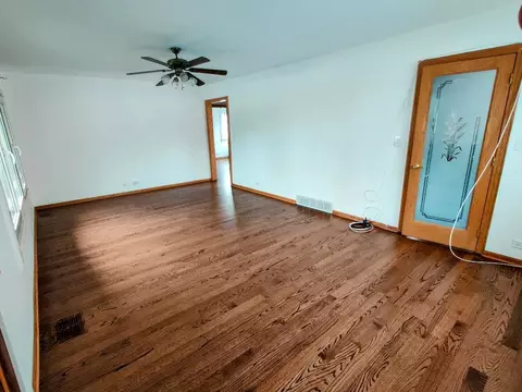 1383 S Wolf Rd, Des Plaines, IL 60018 photo 6