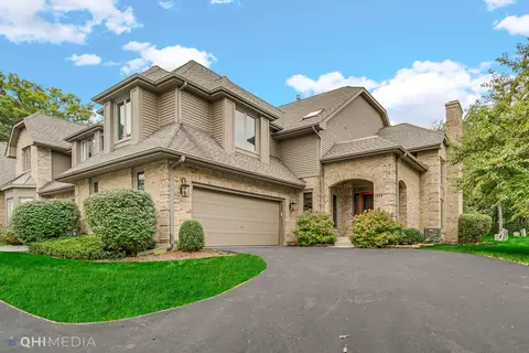 1398 Medinah Dr, Itasca, IL 60143