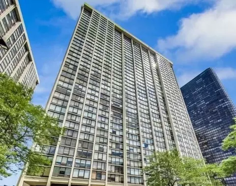 5445 N Sheridan Rd #1512, Chicago, IL 60640