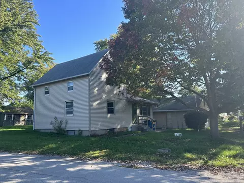 701 E North St, Pontiac, IL 61764