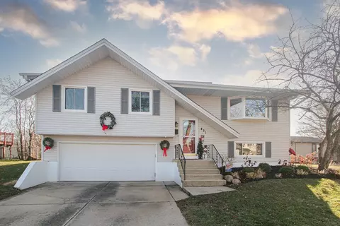 431 Putnam Ln, Schaumburg, IL 60193