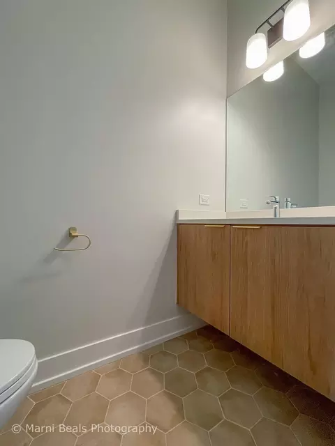 6319 S Champlain Ave, Chicago, IL 60637 photo 17