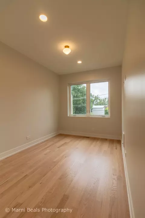 6319 S Champlain Ave, Chicago, IL 60637 photo 13