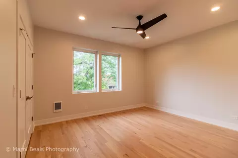 6319 S Champlain Ave, Chicago, IL 60637 photo 12