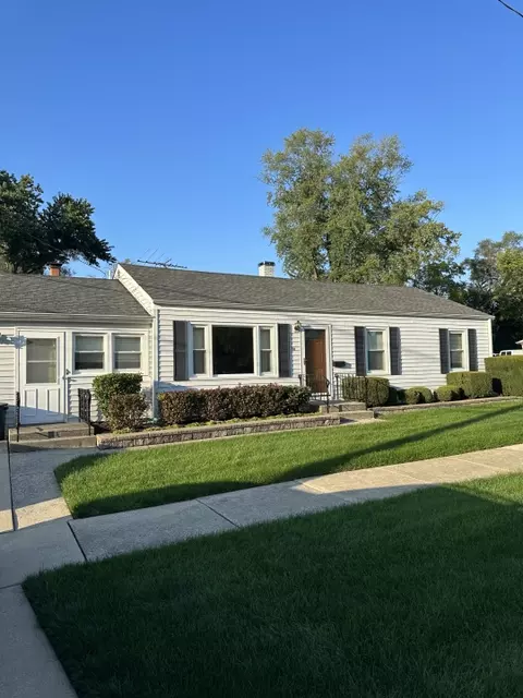 415 Dawes Ave, Wheaton, IL 60189 photo 2
