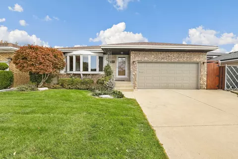 4707 N Oakview St, Chicago, IL 60656