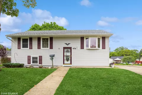 424 Rambler Pl, Streamwood, IL 60107