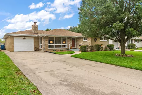 1303 Marla Ter, Bradley, IL 60915