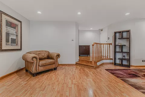1033 Harbour Ct #1B, Wheeling, IL 60090 photo 5