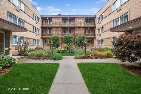 1925 Harrison St #3H, Evanston, IL 60201 photo 2