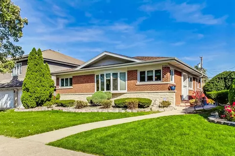 2103 N 76th Ct, Elmwood Park, IL 60707