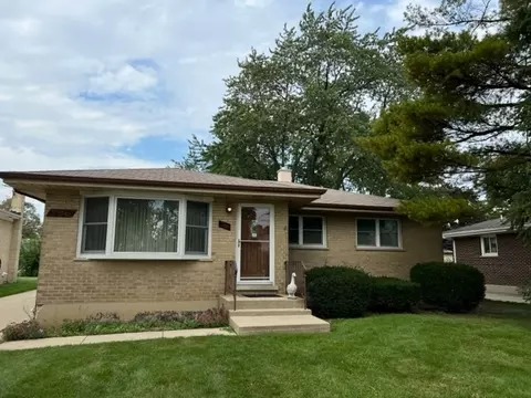 786 N Geneva Ave, Elmhurst, IL 60126