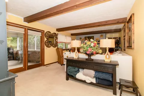 10 Timberlake Rd, Bloomington, IL 61704 photo 3