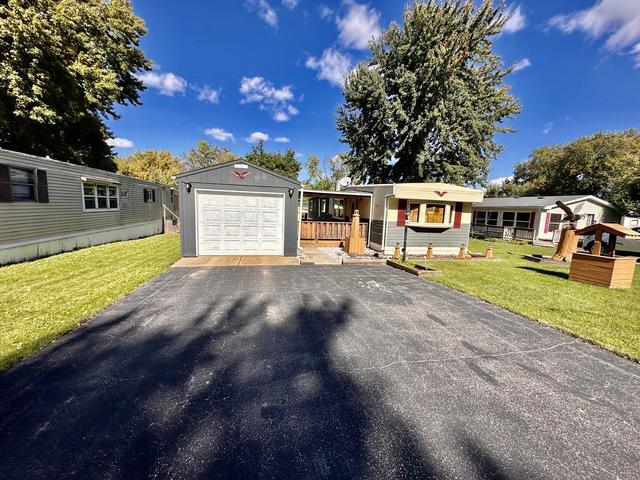 151 Dayflower Cir, Davis Junction, IL 61020
