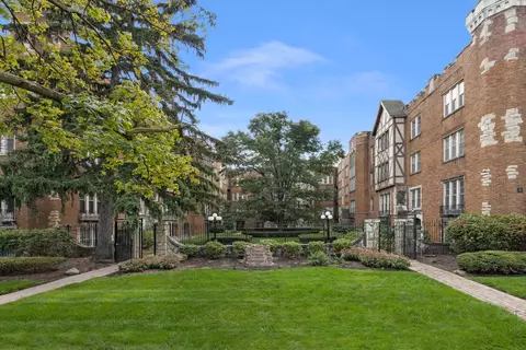 10943 S Longwood Dr #1, Chicago, IL 60643