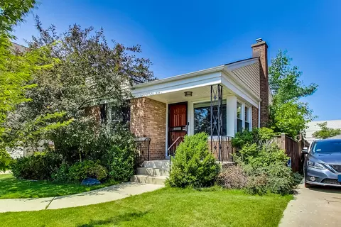 7228 N Meade Ave, Chicago, IL 60646