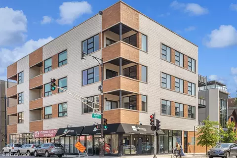 1555 N Wood St #302, Chicago, IL 60622