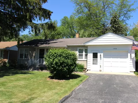 1406 Sunnyside Dr, Johnsburg, IL 60051