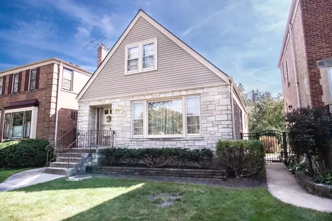 6439 N Ogallah Ave, Chicago, IL 60631