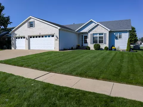 645 Sandburg Dr, Manteno, IL 60950