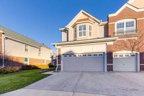 1399 Pinehurst Dr, Vernon Hills, IL 60061