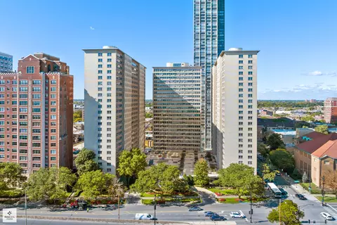 3950 N Lake Shore Dr #1516, Chicago, IL 60613