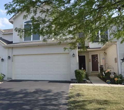 1736 Pine St #1736, Mchenry, IL 60050