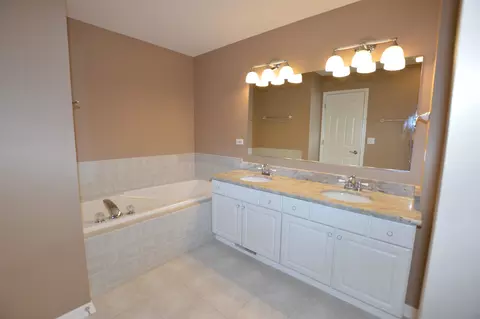 1736 Pine St #1736, Mchenry, IL 60050 photo 17