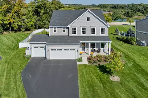 1181 Oak Shore Ln, Antioch, IL 60002