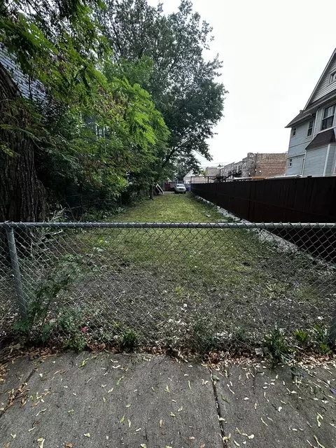 6351 S Albany Ave, Chicago, IL 60629