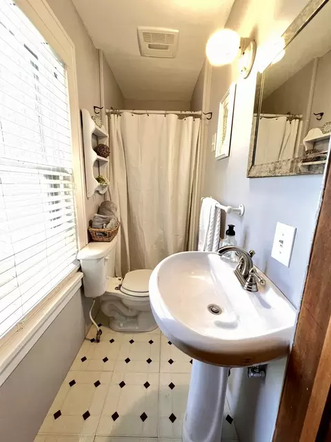 503 E Bradshaw St, Dixon, IL 61021 photo 14