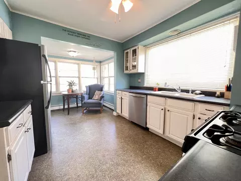 503 E Bradshaw St, Dixon, IL 61021 photo 7