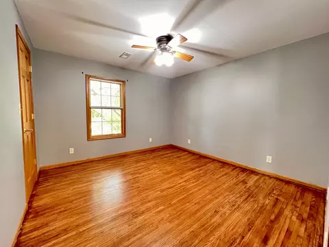 503 E Bradshaw St, Dixon, IL 61021 photo 12