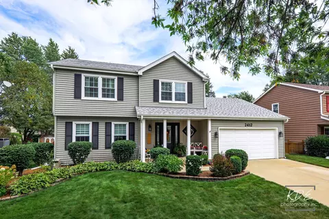 2412 Newport Dr, Naperville, IL 60565