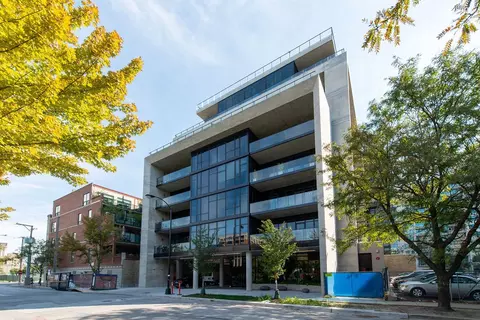 111 S Peoria St #801, Chicago, IL 60607