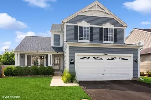 440 Spaulding Rd, Bartlett, IL 60103