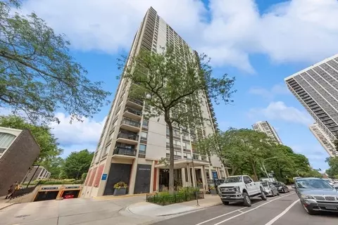 1355 N Sandburg Ter #1802D, Chicago, IL 60610