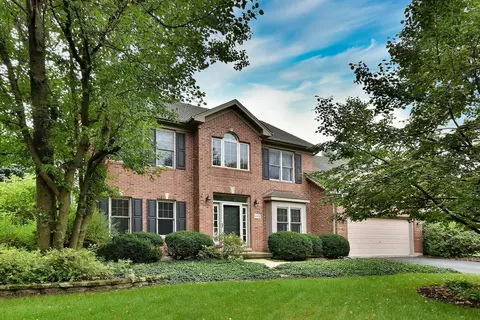 448 Lewis Rd, Geneva, IL 60134
