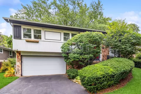 430 Sandy Ln, Wilmette, IL 60091