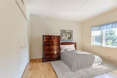 1433 Perry St #207, Des Plaines, IL 60016 photo 9