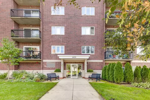 1433 Perry St #207, Des Plaines, IL 60016