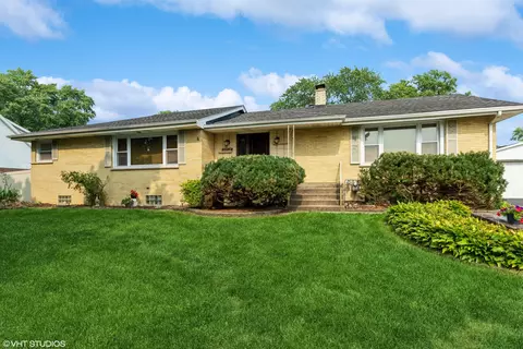 11539 S Leamington Ave, Alsip, IL 60803