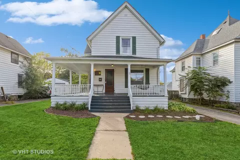 406 Lincoln St, Harvard, IL 60033