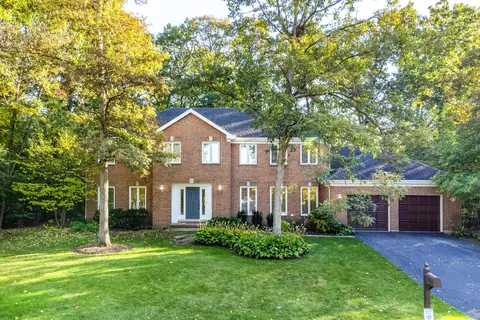 11 Exmoor Ln, Lincolnshire, IL 60069