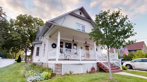 28 Smith St, Frankfort, IL 60423