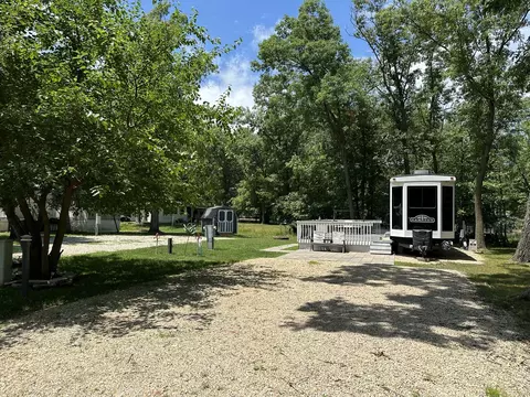 3-4647 Woodhaven Lks, Sublette, IL 61367