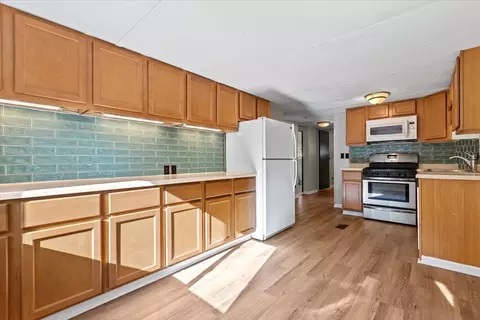 130 Northshore Rd, Elgin, IL 60123 photo 7